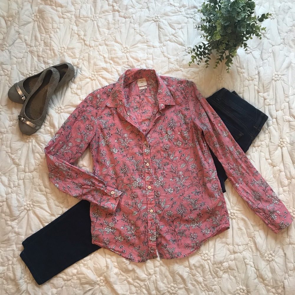 GAP Floral Button-up Shirt